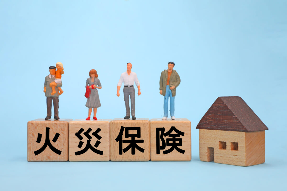 火災保険と書かれたブロック